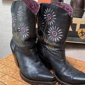 Charlie 1 Horse by Lucchese mid-shaft cowgirl boots
